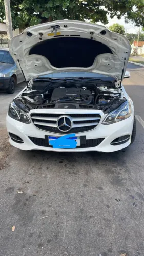 Mercedes-Benz E-250 CGI Avantgarde 2.0 TB 211cv Aut. 2016