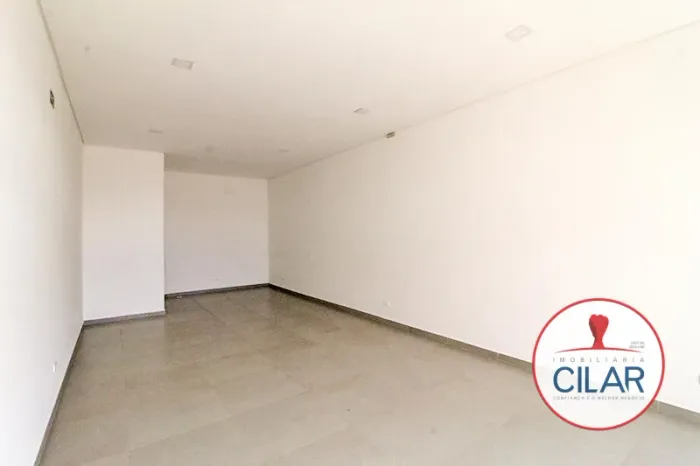 Imobiliária Cilar Aluga Loja em Fazenda Rio Grande com 46,27m², Ref. 07565.026-CILAR