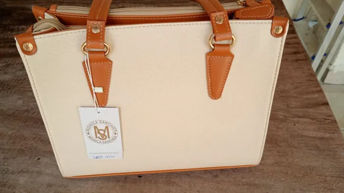 Bolsa mônica Sanches nova 