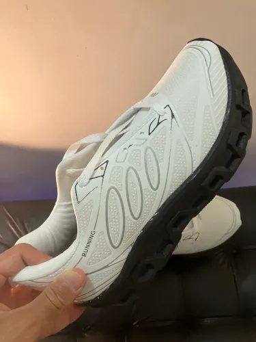 Tênis masculino (39) - R$ 70,00