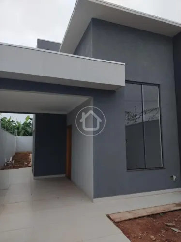 CASA COM 3 QUARTOS SENDO 1 SUITE VILAS BOAS