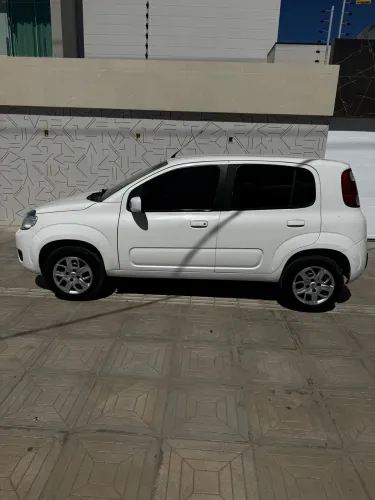 Fiat Uno Vivace/rua 1.0 EVO Fire Flex 8V 5P 2015