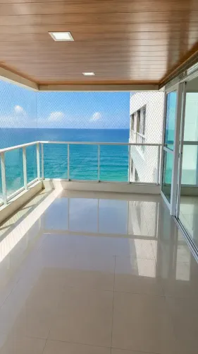 Cobertura Beira-Mar em Guaxuma | 225m² | 3 Suítes | Piscina Privativa