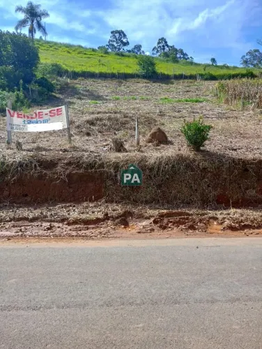 Terreno à venda com 632,40 m², bairro Morada do Sol, Bandeira do Sul/MG