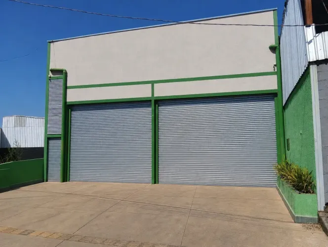 VENDO OTIMO GALPAO COMERCIAL