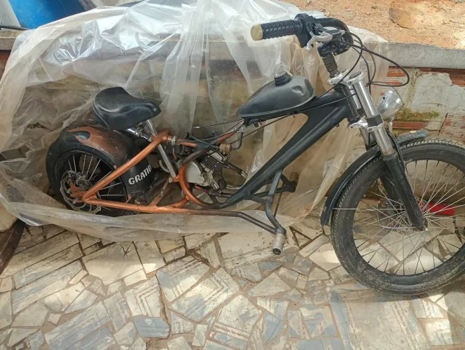 Bicicleta Chopper motorizada exclusiva