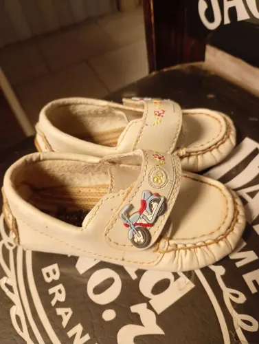 Sapinho bege para bebê 21