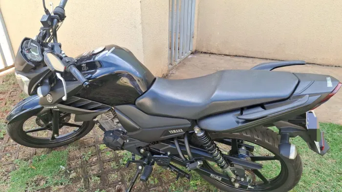 Vendo Fazer Yamaha Preta Zerada