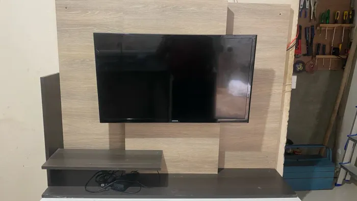 TV Samsung 32 polegadas com Wi-Fi integrado