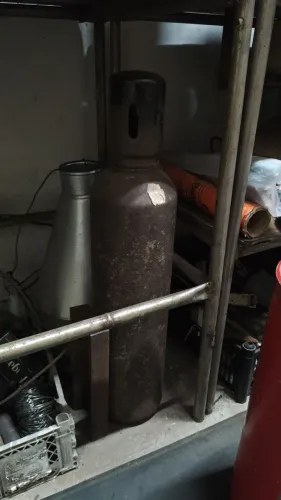 Máquina de solda Boxer com cilindro para argônio 2 m²