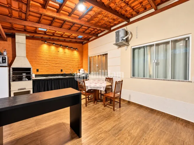 CASA COM 2 QUARTOS A VENDA NO BAIRRO RIO BRANCO