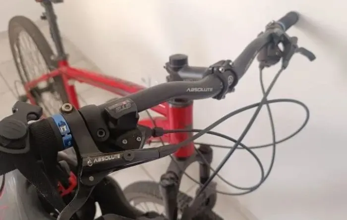 Bicicleta foxer freio hidráulico 