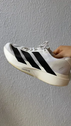 VENDO ADIDAS EVO SL tam 40