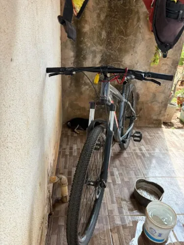 Bicicleta oggi semi nova