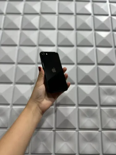 *iPhone SE 2  64Gb / Garantia / Loja física 