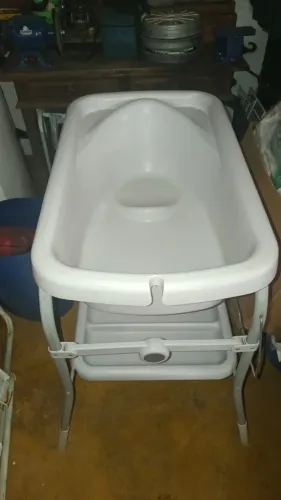 Vende se essa banheira 