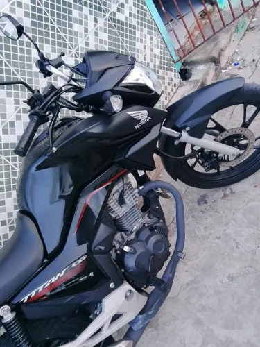 Ótima moto