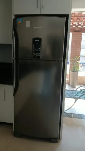 Geladeira Panasonic econavi inverter praticamente sem uso