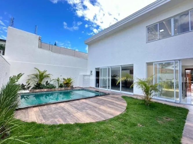 SOBRADO TRIPLEX BAIRRO COUNTRY ALTO PADRÂO