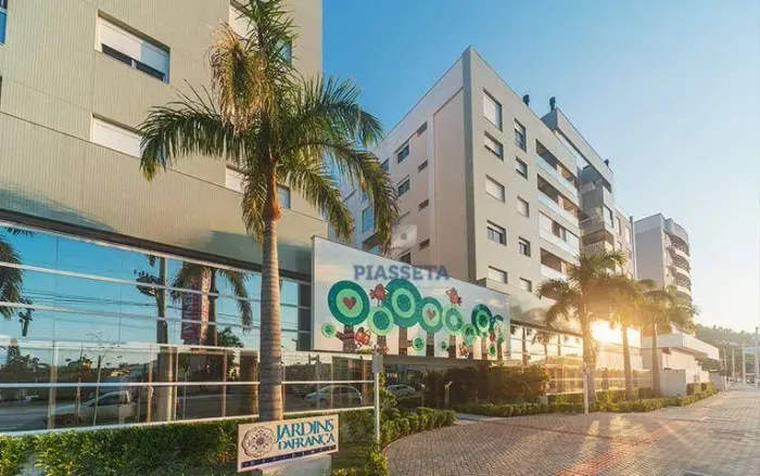 Apartamento com 3 dormitórios para alugar, 91 m² por R$ 6.130,00/mês - Córrego Grande - Fl
