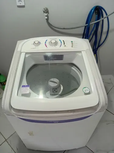 Vendo eletrolux 13kg funciona perfeitamente tudo