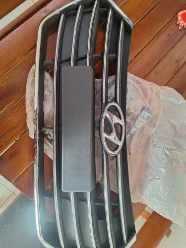 Grade frontal para HB20 cromada