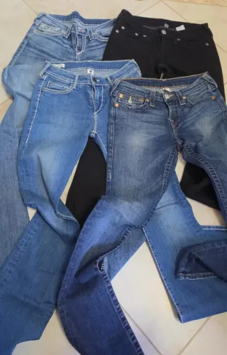 4 calças marca True Religion