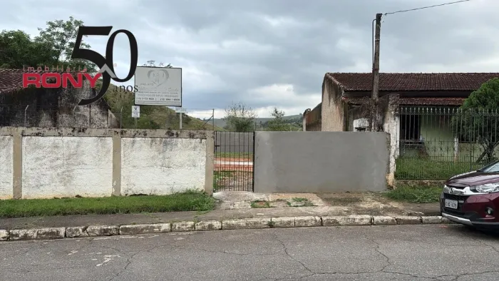 Terreno à Venda em Guaratinguetá 332,17 m² no Jardim David Fernandes Coelho