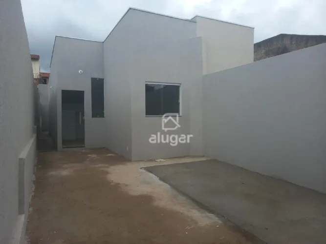 Casa à venda, 3 quartos, 1 suíte, 2 vagas, Vila Campos - Montes Claros/MG - R$ 340.000,00