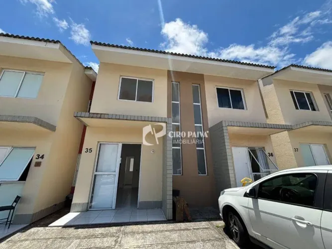 Casa com 2 dormitórios à venda, 72 m² por R$ 240.000 - Parque Santa Maria - Fortaleza/CE