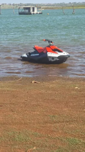 Jet ski spark trixx
