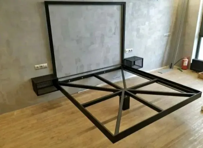 Cama flutuante estilo industrial  