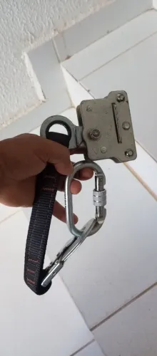 Trava Quedas novo no plástico