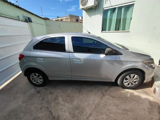 Chevrolet Onix Hatch LT 1.0 8V Flex Power Mec. 4P 2016