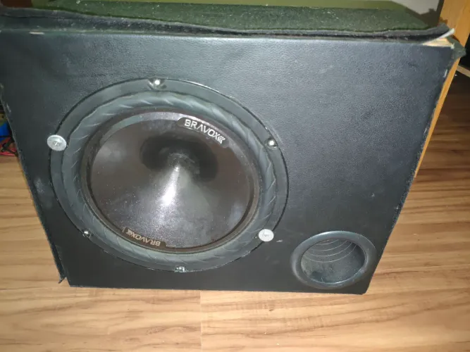 Sub woofer Bravox 10" caixa e módulo 