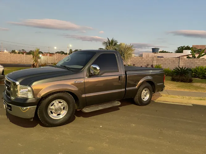 Ford F-250 XLT 4.2 V6 1999