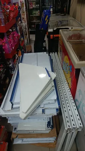 ?VENDO PARTILEIRA GÔNDOLA DE 10 METROS OU VENDO GÔNDOLA SEPARADO TAMBÉM ?