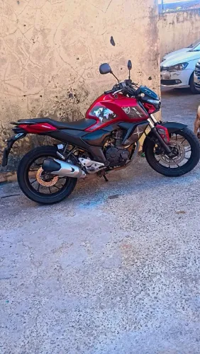 Fazer 150 fz15 a venda