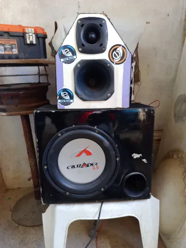 Caixa de Som Automotiva Completa - Subwoofer Cruzader 2.5 300W RMS