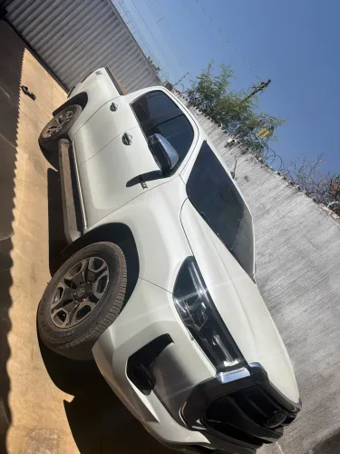 Toyota Hilux CD SRX 4X4 2.8 TDI 16V Diesel Aut. 2024