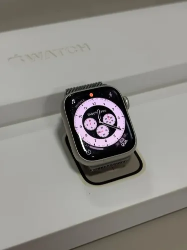 Apple Watch Series 8