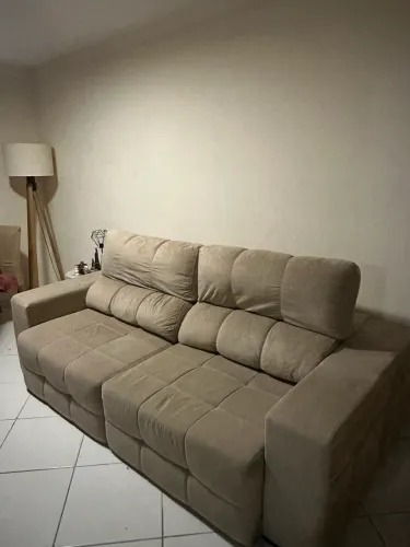 LINDO SOFÁ RETRÁTIL E RECLINÁVEL 