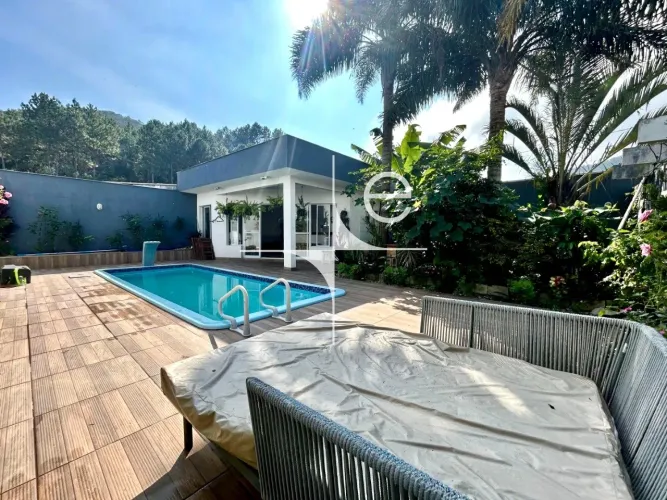 Casa 4 quartos em Cacupé