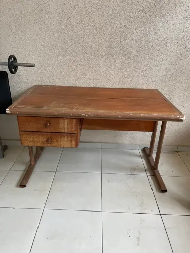 Mesa de madeira 