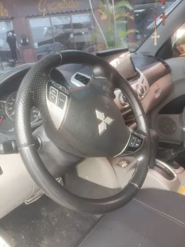 Mitsubishi L200 Triton HPE 3.2 CD TB Int.diesel AUT 2012