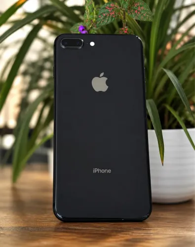 iPhone 8 Plus