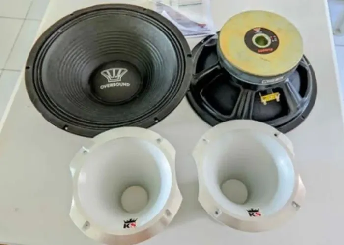 Kit Oversound 550w com 2 Cornetas