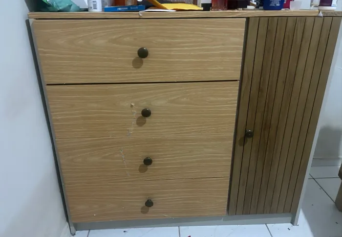 Vendo uma cômoda em perfeito estado