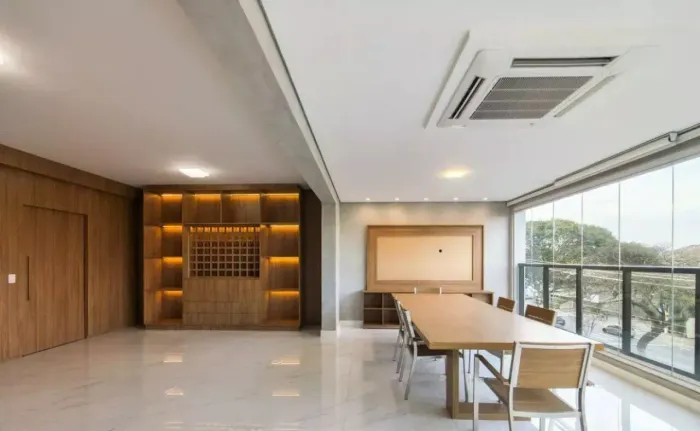 Lindo apartamento para locação - 241m2 3 dormitórios (suítes) 3 vagas - Ibirapuera - São P