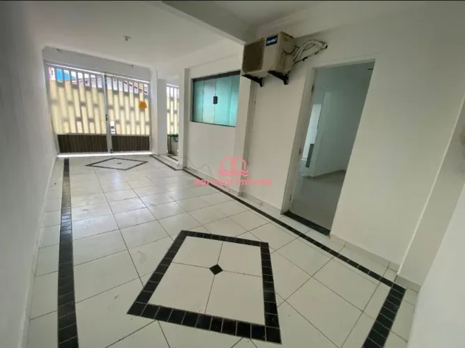 Sobrado para Alugar em Vila Guilhermina, Praia Grande - SP
